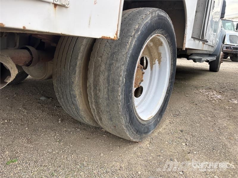 Ford F-550 Pikapai / Bortiniai sunkvežimiai