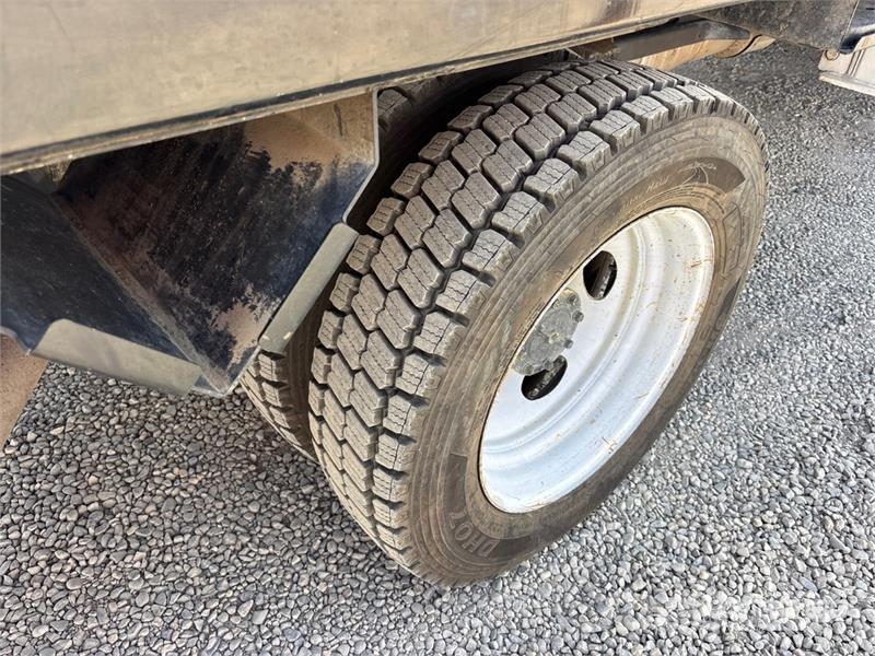 Ford F-550 Pacēlāji uz automašīnas bāzes
