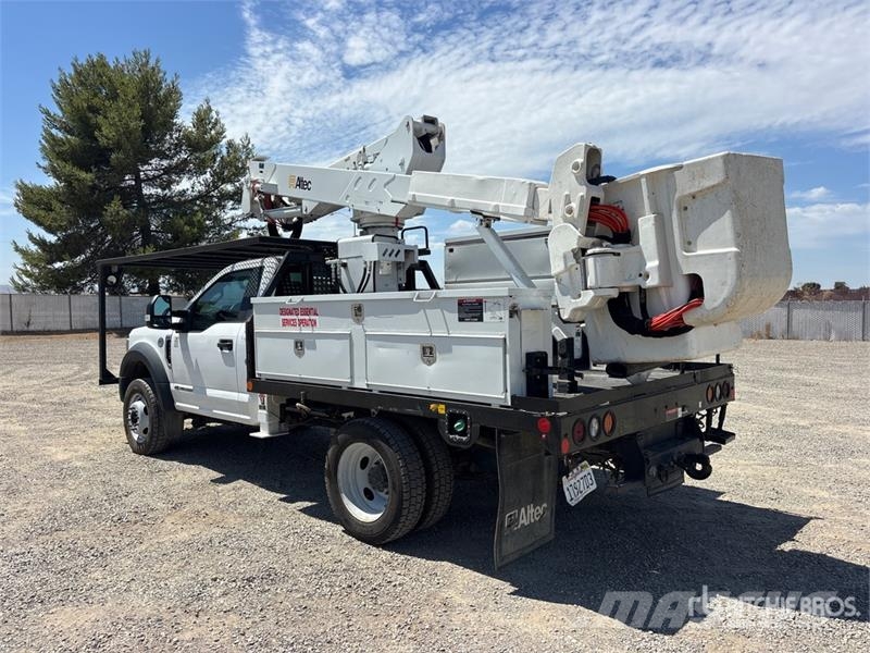 Ford F-550 Pacēlāji uz automašīnas bāzes