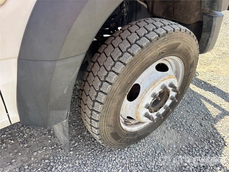 Ford F-550 Pacēlāji uz automašīnas bāzes