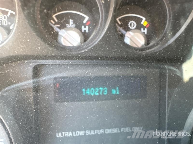 Ford F-550 Pacēlāji uz automašīnas bāzes