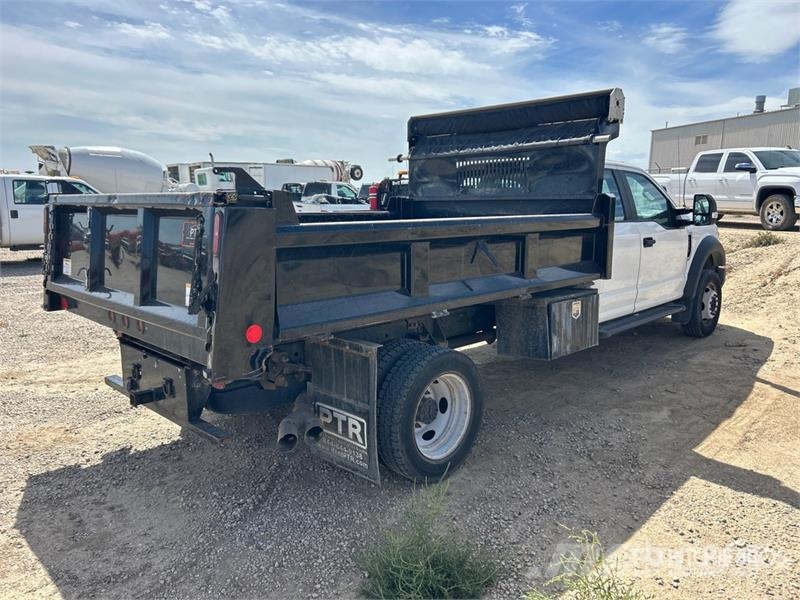 Ford F-550 شاحنات قلابة