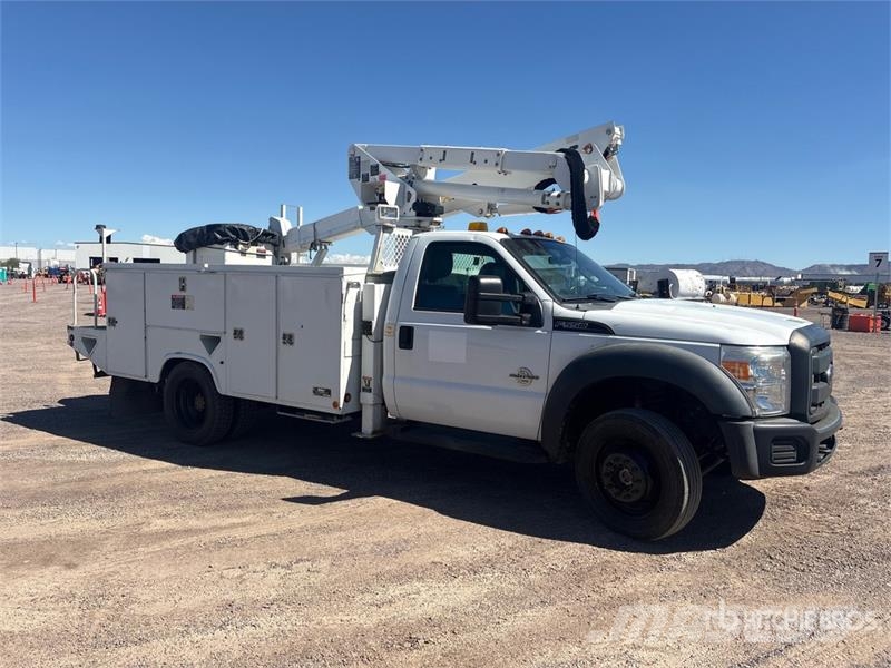 Ford F-550 Pacēlāji uz automašīnas bāzes