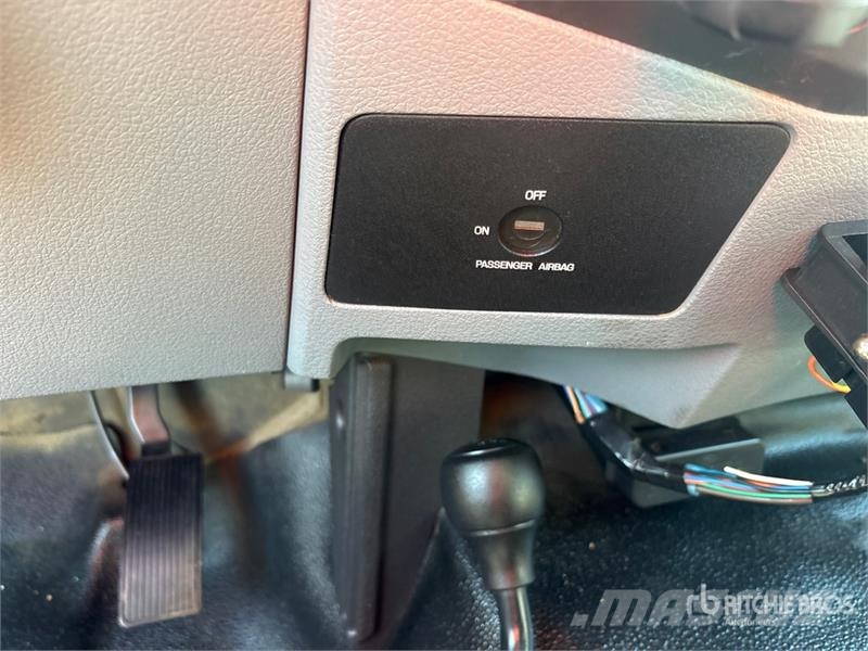Ford F-550 Pacēlāji uz automašīnas bāzes