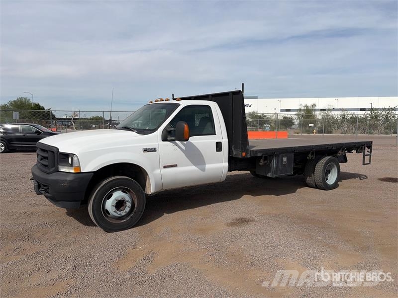 Ford F-550 Platformas/izkraušana no sāniem