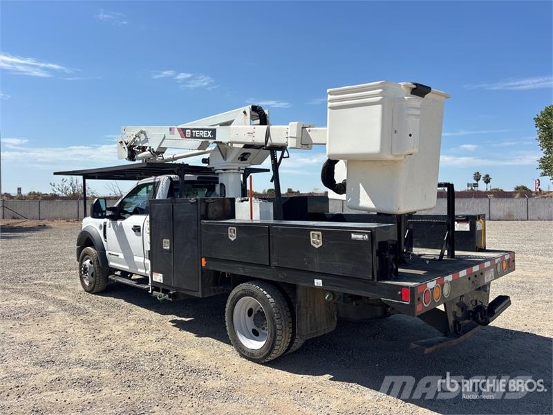 Ford F-550 Lastbilmonterede lifte