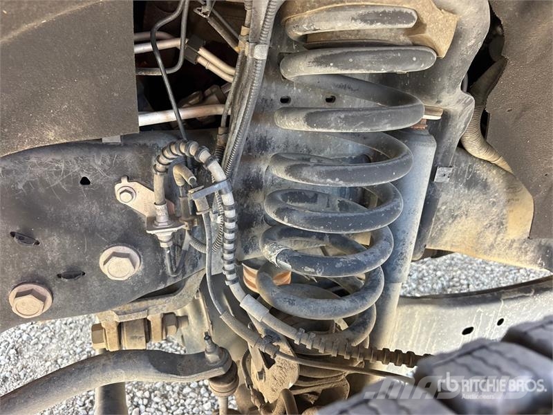 Ford F-550 Pacēlāji uz automašīnas bāzes