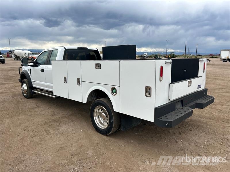 Ford F-550 ピックアップ/ドロップサイド