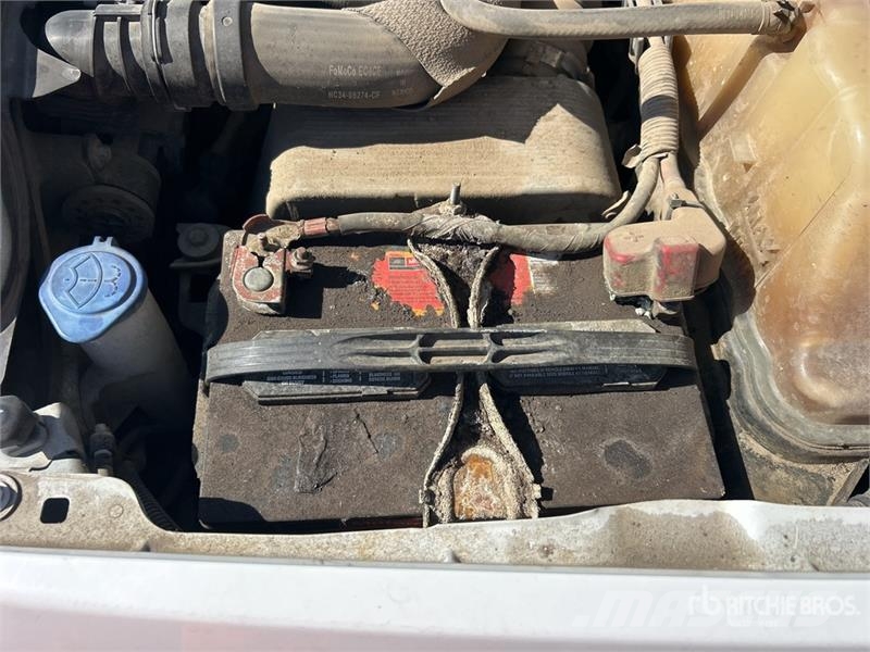 Ford F-550 Моторизирани платформи с талига