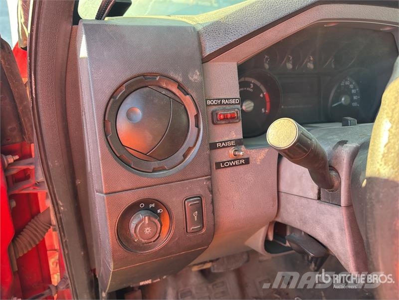 Ford F-550 Kiper tovornjaki