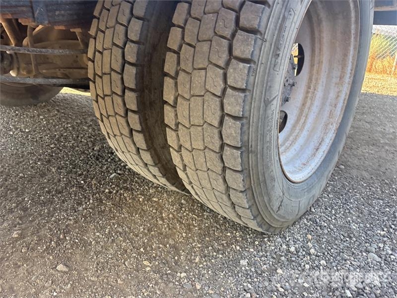 Ford F-550 Моторизирани платформи с талига