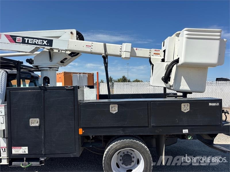 Ford F-550 Lastbilmonterede lifte