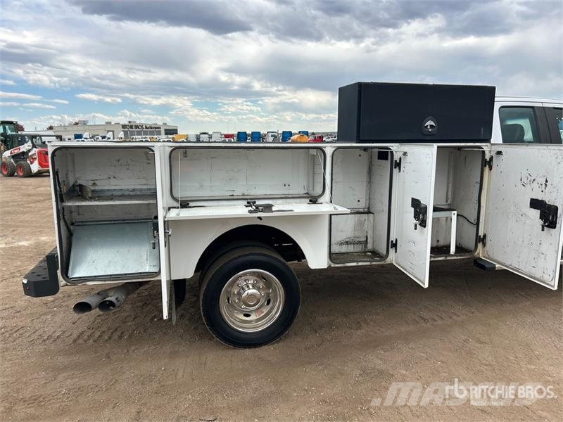 Ford F-550 ピックアップ/ドロップサイド