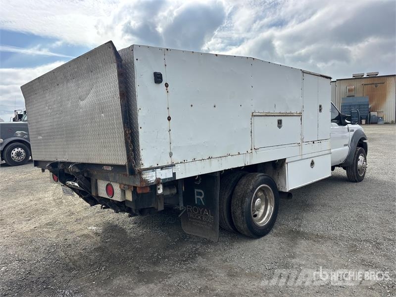 Ford F-550 Flakbilar