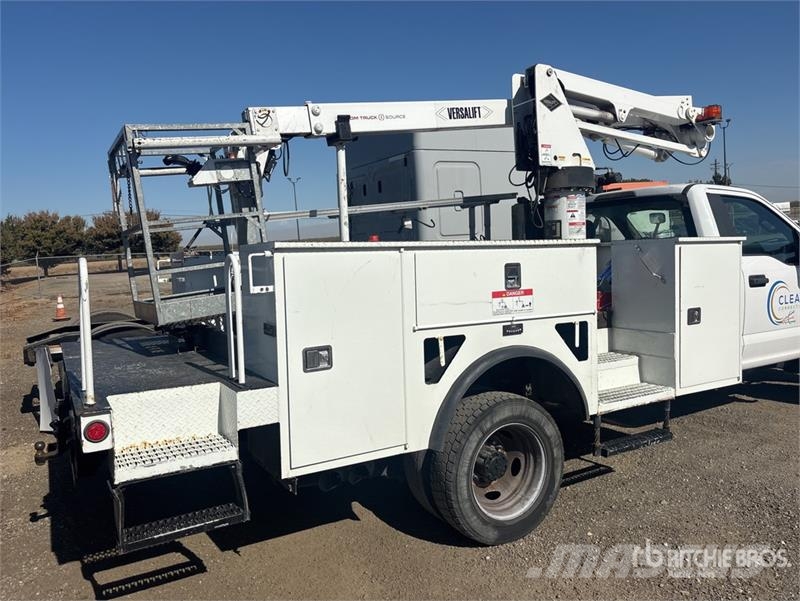 Ford F-550 Моторизирани платформи с талига