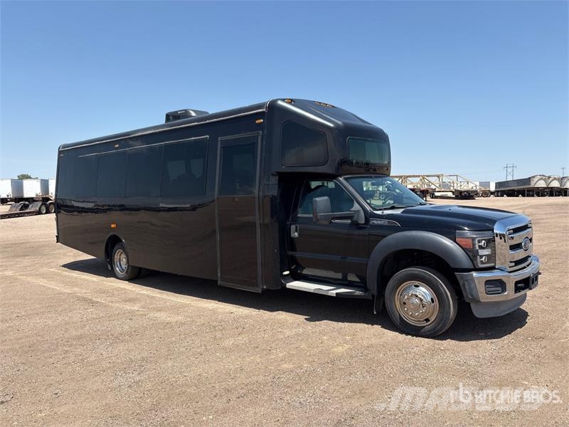 Ford F-550 4x2 27-Seat Transit Bus Minibussit