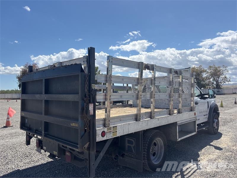 Ford F-550 4x2 Flatbed Truck Madelautod
