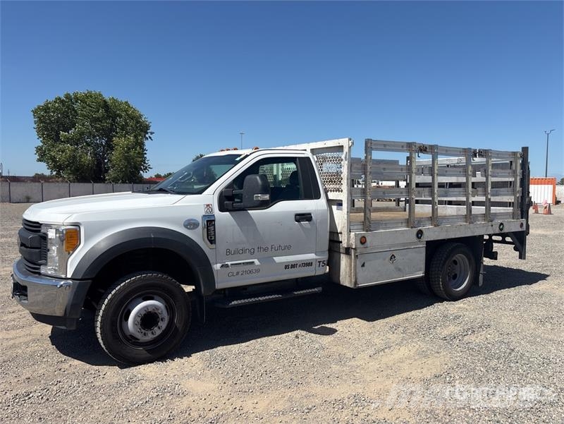 Ford F-550 4x2 Flatbed Truck Madelautod