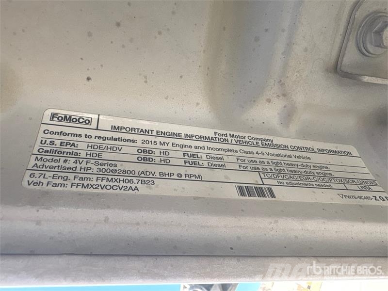 Ford F-550 4x2 Flatbed Truck Flakbilar