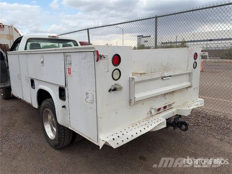 Ford F-550 4x2 Utility Truck Пикапи