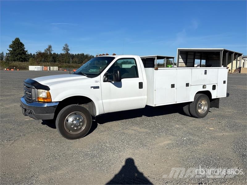 Ford F-550 4x2 Utility Truck Pick up/Dropside