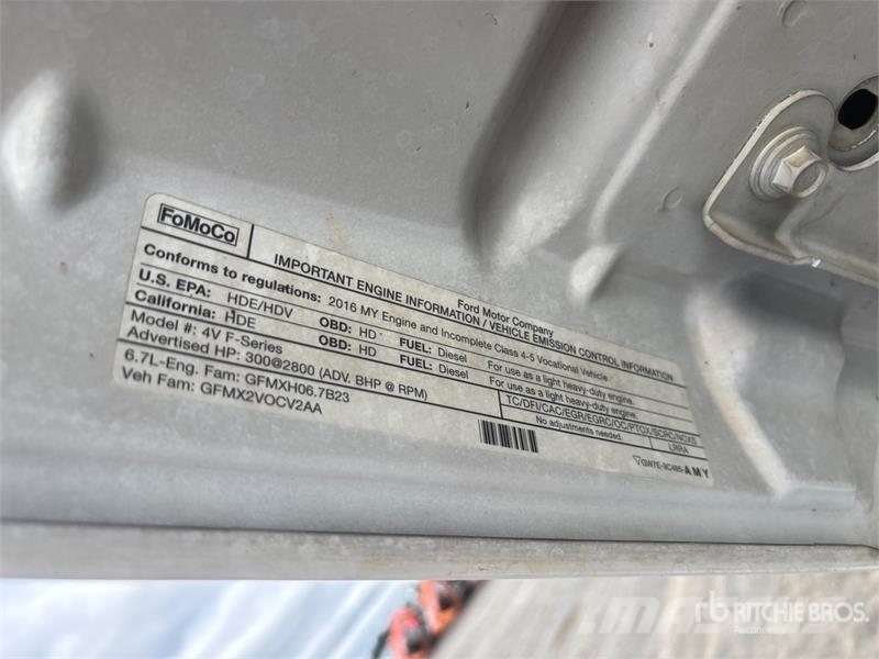 Ford F-550 4x2 Utility Truck Vieglais kravas automobilis/izkraušana no sāniem