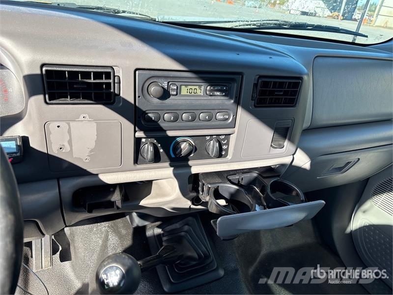 Ford F-550 4x2 Utility Truck Pick up/Dropside