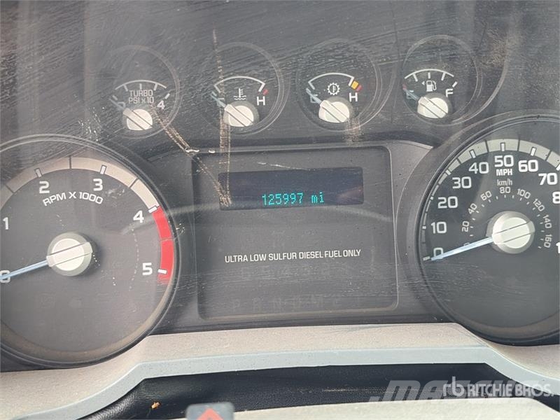 Ford F-550 4x2 Utility Truck Пикапи