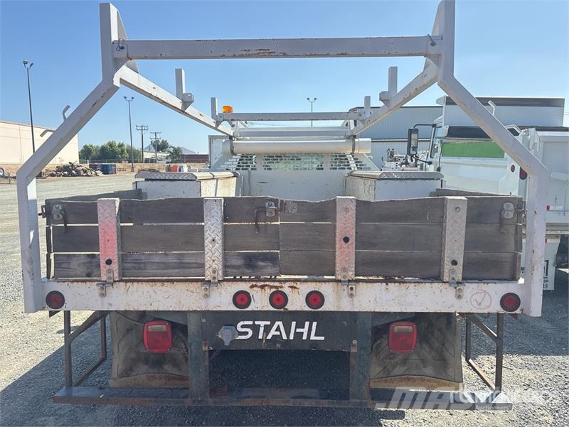 Ford F-550 4x2 Utility Truck Pick up/Dropside