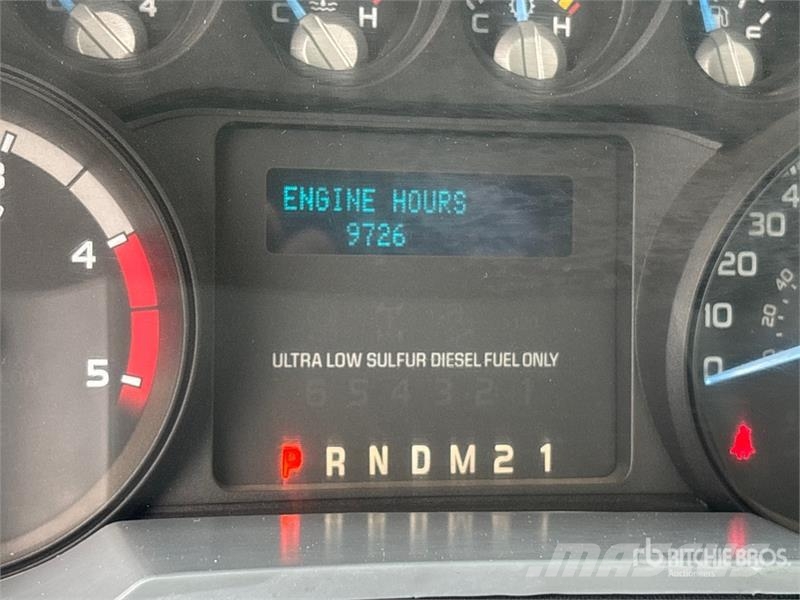 Ford F-550 4x2 Utility Truck Vieglais kravas automobilis/izkraušana no sāniem