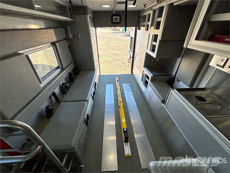 Ford F-550 4x4 Ambulance Rešilni avtomobili