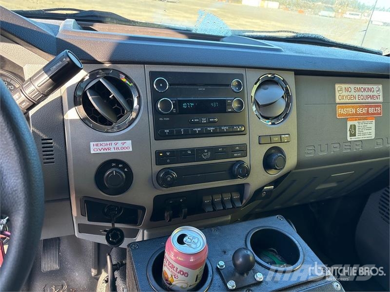 Ford F-550 4x4 Ambulance Rešilni avtomobili