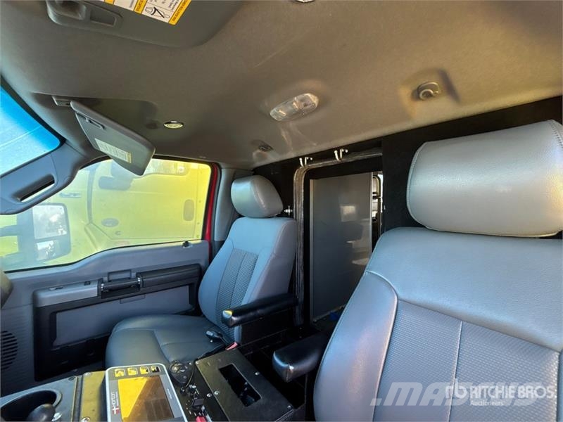 Ford F-550 4x4 Ambulance Rešilni avtomobili