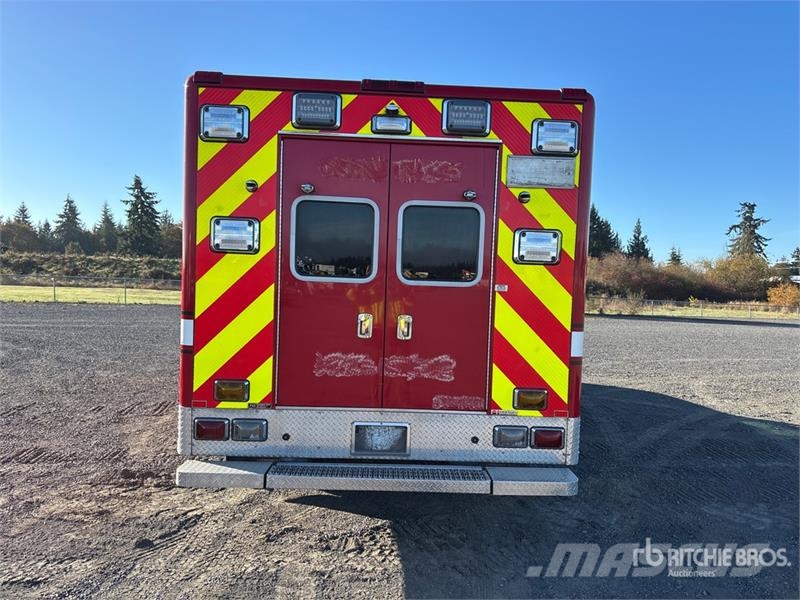 Ford F-550 4x4 Ambulance Rešilni avtomobili