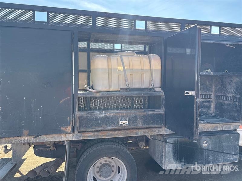 Ford F-550 Flatbed Truck Flatbed / Dropside trucks