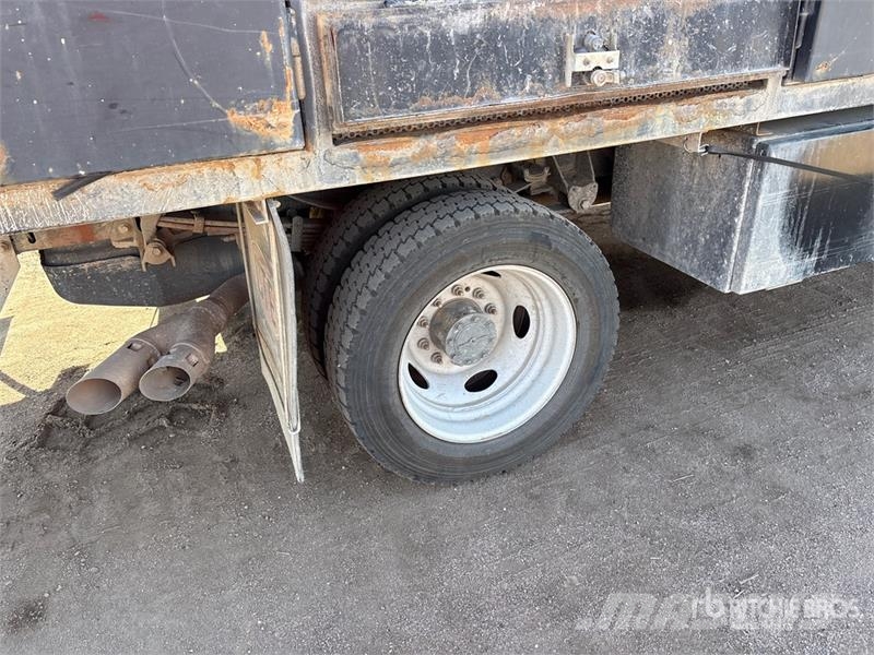 Ford F-550 Flatbed Truck Flatbed / Dropside trucks