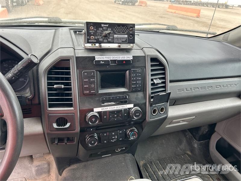 Ford F-550 XL 4x2 Arrow Board Truck Övriga bilar