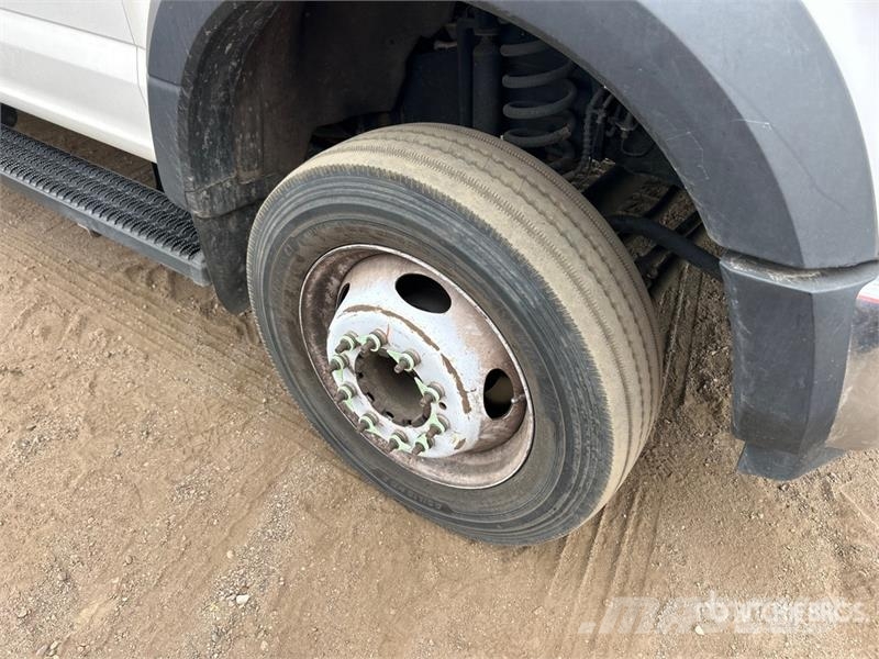 Ford F-550 XL 4x2 Arrow Board Truck Övriga bilar