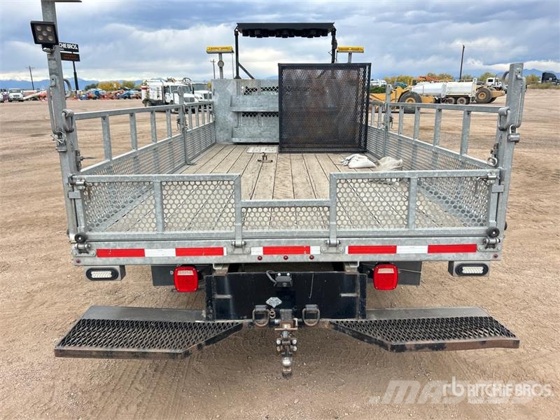 Ford F-550 XL 4x2 Arrow Board Truck Övriga bilar