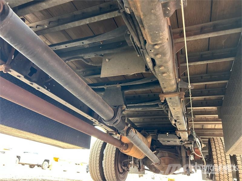 Ford F-550 XL 4x2 Arrow Board Truck Övriga bilar
