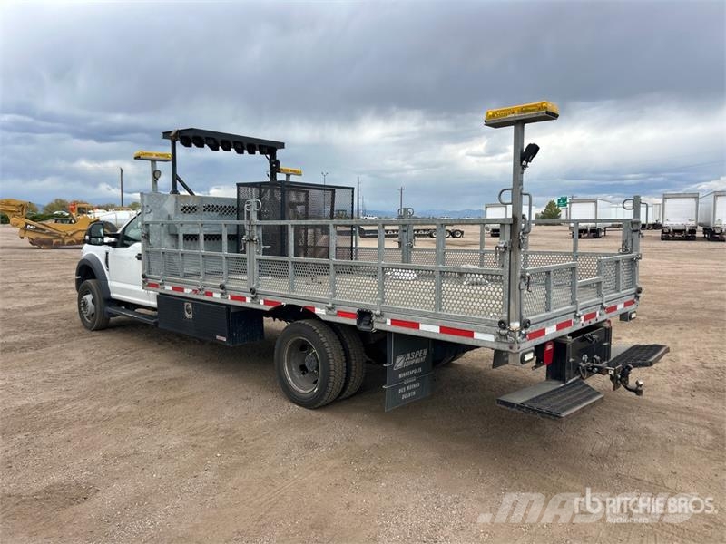 Ford F-550 XL 4x2 Arrow Board Truck Övriga bilar