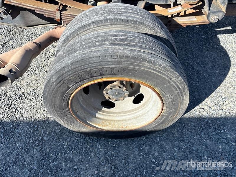 Ford F-550 XL 4x2 Cab and Chassis Кабини