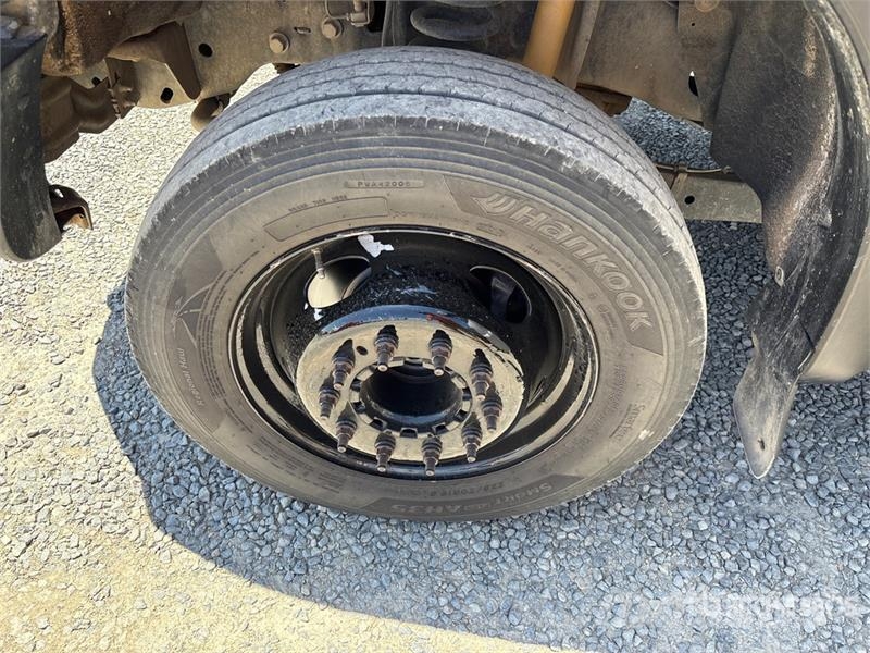 Ford F-550 XL 4x2 Crew Cab Service Truck Komunálne / Multi-úžitkové vozidlá