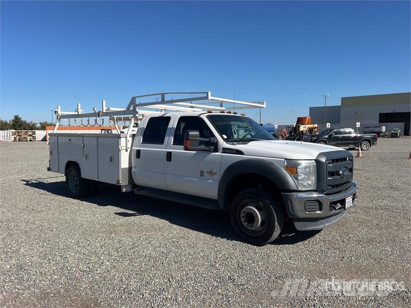 Ford F-550 XL 4x2 Crew Cab Utility Truck Pickup/Pritschenwagen
