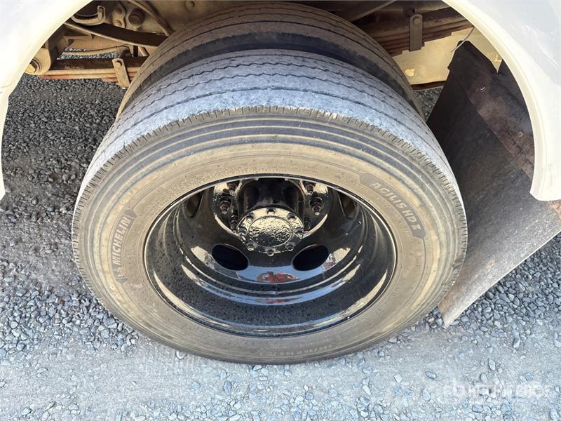 Ford F-550 XL 4x2 Crew Cab Service Truck Komunálne / Multi-úžitkové vozidlá