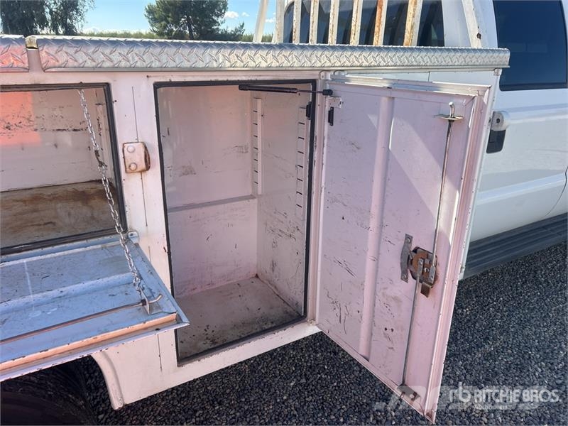 Ford F-550 XL 4x2 Crew Cab Utility Truck Pickup/Pritschenwagen