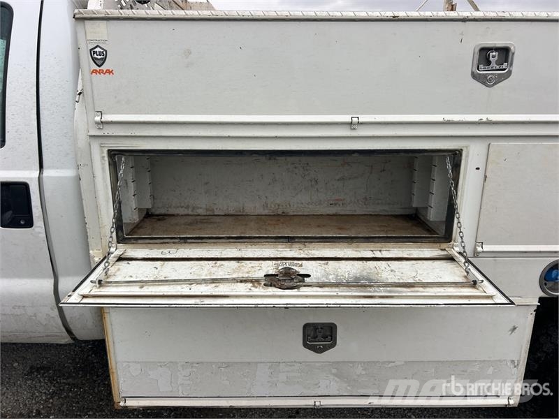 Ford F-550 XL 4x2 Flatbed Truck Flatbed kamyonlar