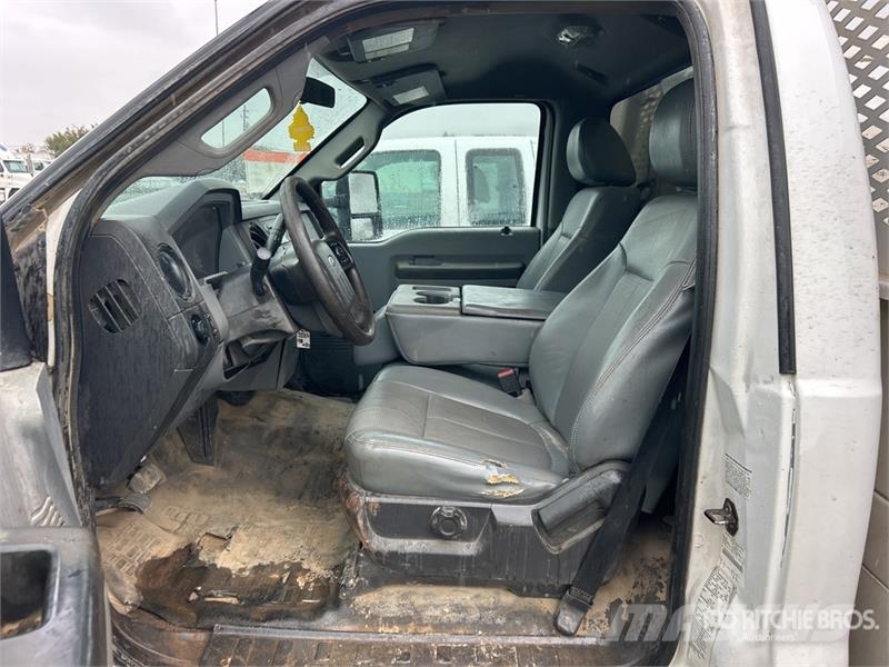 Ford F-550 XL 4x2 Flatbed Truck Flatbed kamyonlar