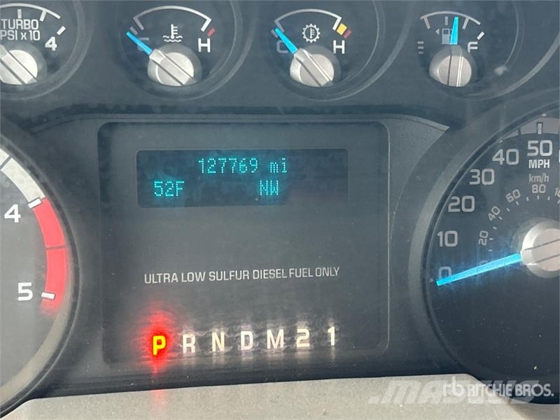 Ford F-550 XL 4x2 Flatbed Truck Flatbed / Dropside trucks