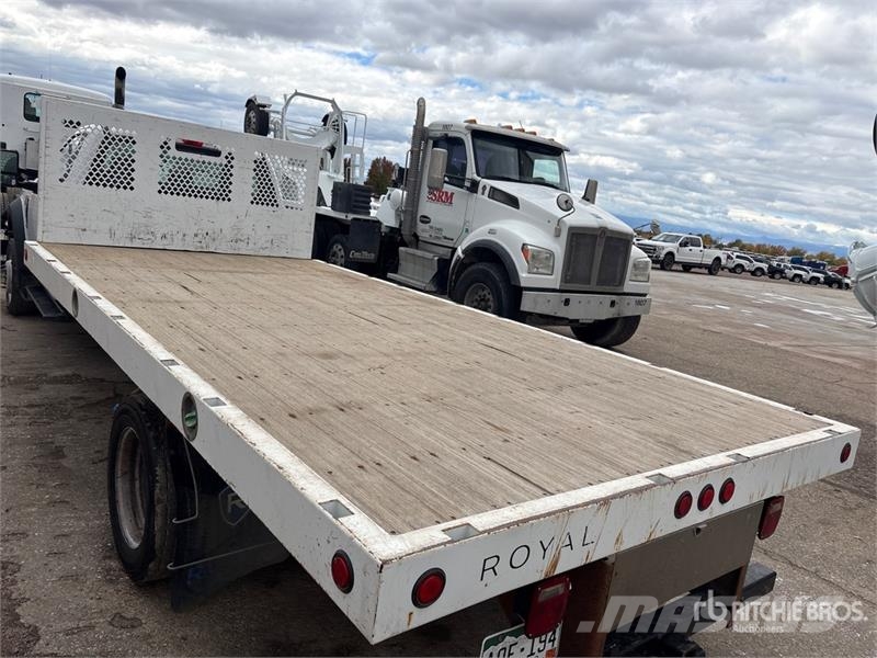 Ford F-550 XL 4x2 Flatbed Truck Kamioni sa otvorenim sandukom